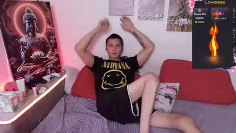 Alex WandHot online show from August 4, 1:40 pm