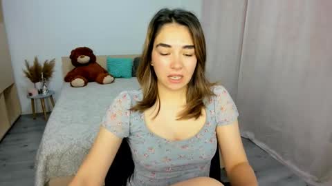 Snapshot of alexa_dolly chatting on October 20, 6:40 am Alexa online show from October 20, 6:40 am