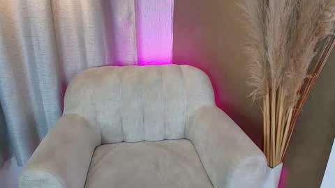 alexa_foxx27 online show from March 5, 8:53 pm