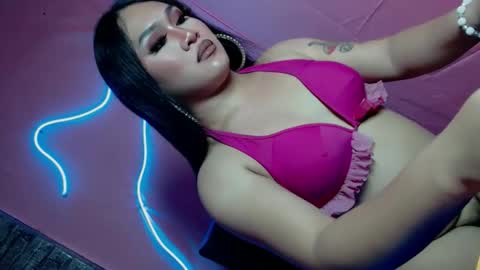 alexa_hansung online show from November 18, 5:38 pm