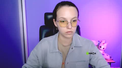 alexa_night_ online show from September 16, 1:13 pm