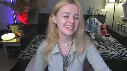 alexa_pirs online show from July 25, 4:49 pm