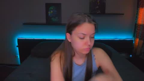 angel online show from April 9, 4:49 am