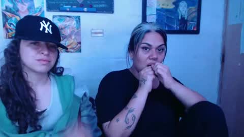 Alexa Blu3 online show from December 6, 3:13 am