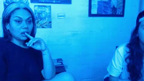 Alexa Blu3 online show from December 3, 7:39 pm