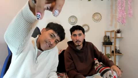 chicos hot online show from October 10, 1:39 pm