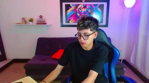 alex online show from May 19, 2:02 pm