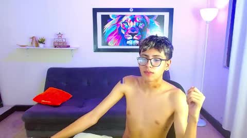 alex online show from April 15, 7:58 pm