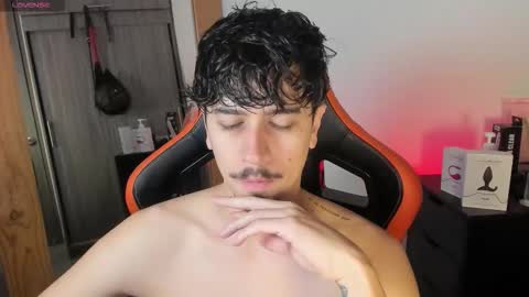 alexfloreszzz online show from September 15, 1:01 pm