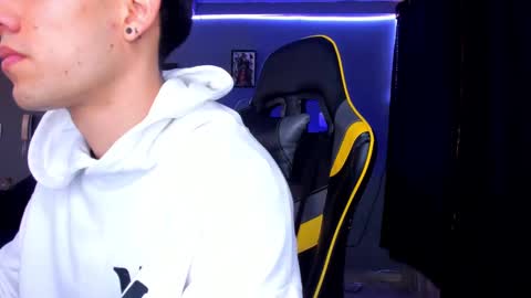 alexgiraldo__ online show from September 18, 12:09 pm