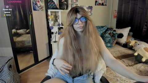 alexiamaiex online show from April 12, 2:04 am