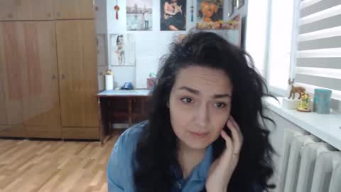 AlexisMillers online show from April 9, 10:32 am