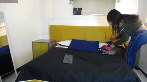 Alexitabrow online show from February 6, 3:16 am