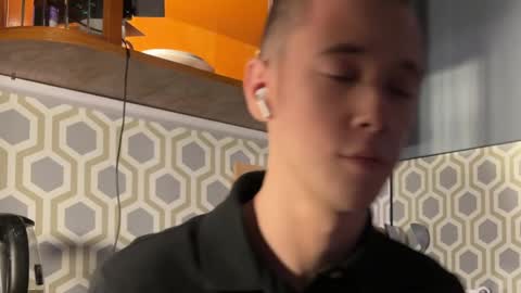 Alex online show from December 15, 9:20 pm