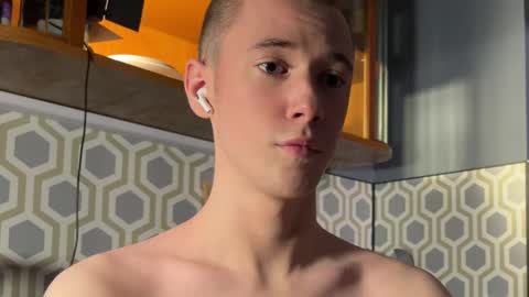 Alex online show from December 13, 11:28 pm