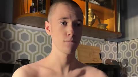 Alex online show from December 18, 12:54 am