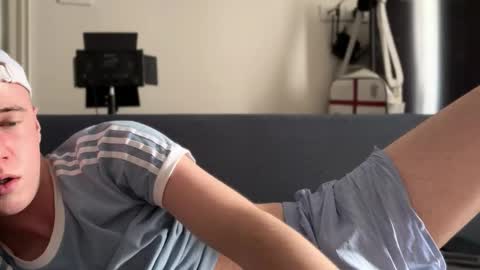 Alex online show from October 25, 6:46 am