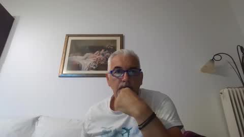 I wanna cum online show from September 17, 4:43 pm