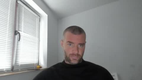 alfiesolomons87 online show from November 19, 11:20 am