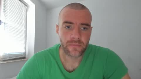 alfiesolomons87 online show from October 27, 9:53 am