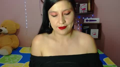 alixia online show from June 3, 9:53 pm