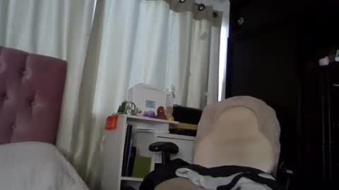 Snapshot of alia_lombardi chatting on December 2, 12:35 pm Alia      Anjali  online show from December 2, 12:35 pm