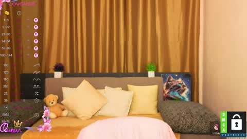 Alianna online show from May 8, 11:38 am