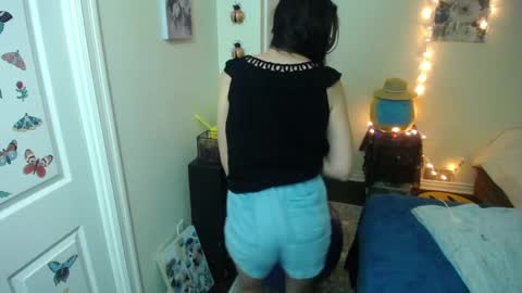 Alice Asks online show from September 18, 3:32 am