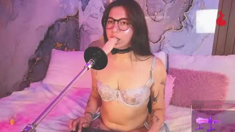 Mey online show from May 17, 3:21 pm