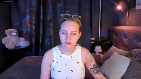 Alice online show from September 28, 11:58 pm