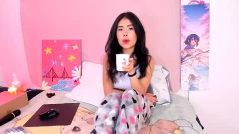 Alice Sofia online show from June 25, 6:02 pm
