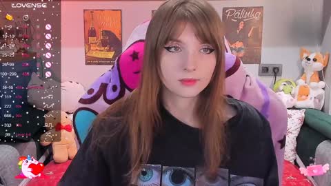 Snapshot of alice_langley chatting on December 28, 11:41 am Alice 3 online show from December 28, 11:41 am