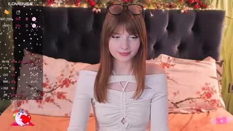 Snapshot of alice_langley chatting on March 1, 11:50 am Alice 3 online show from March 1, 11:50 am