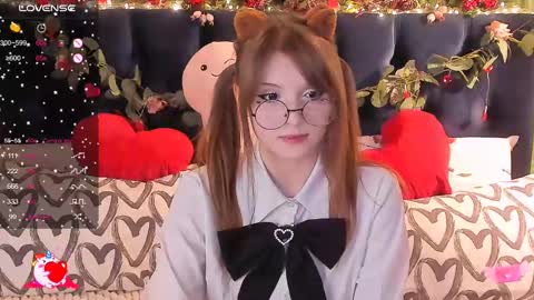 Snapshot of alice_langley chatting on February 18, 12:49 pm Alice 3 online show from February 18, 12:49 pm