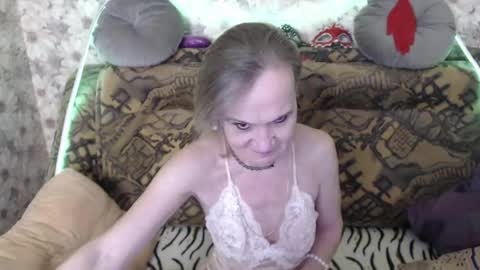 alice longstocking online show from May 26, 7:20 pm