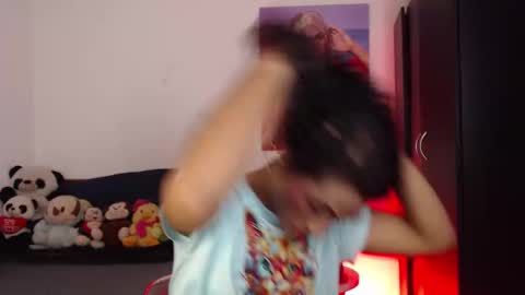    online show from December 1, 8:51 pm