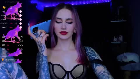 Alice online show from November 26, 6:59 pm