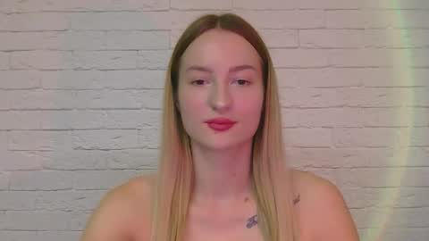 Alice online show from October 18, 4:44 pm