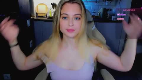 Alice online show from June 6, 1:55 am