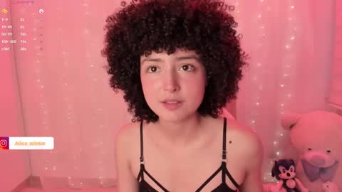 Snapshot of alice_wiinter chatting on October 6, 7:10 pm Alice online show from October 6, 7:10 pm