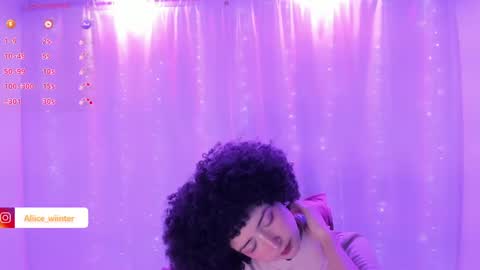 Snapshot of alice_wiinter chatting on December 30, 7:42 pm Alice online show from December 30, 7:42 pm