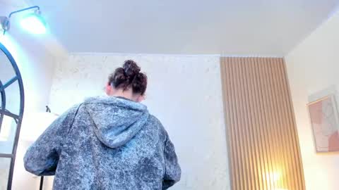 Alice and Asia online show from April 9, 7:30 pm