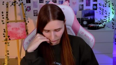 alicecharmy online show from February 5, 1:11 pm