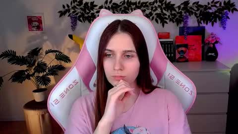 alicecharmy online show from March 24, 3:40 pm