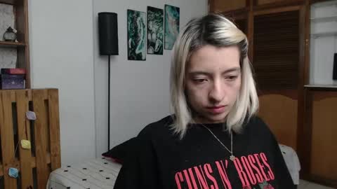alicee_logan_ online show from May 30, 2:10 am
