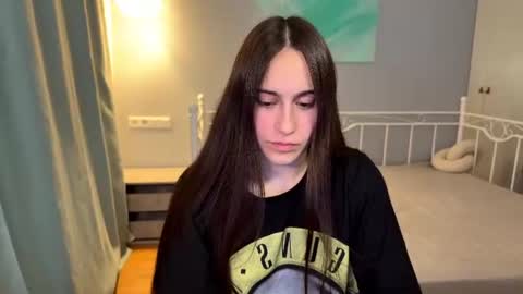 alicekollt online show from June 21, 9:32 pm