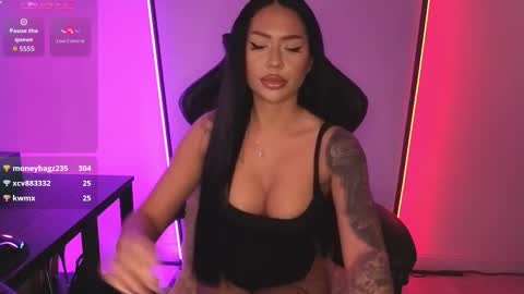 alicemadyson online show from January 5, 8:12 pm