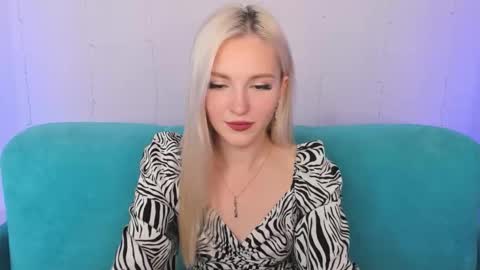 alicemonro online show from September 30, 9:42 am