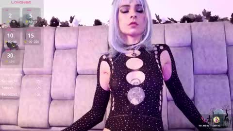 alicenoir_ online show from February 20, 10:34 pm