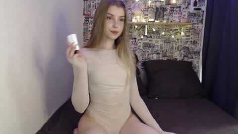 Alice online show from January 12, 6:37 pm